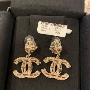 Chanel CC earrings